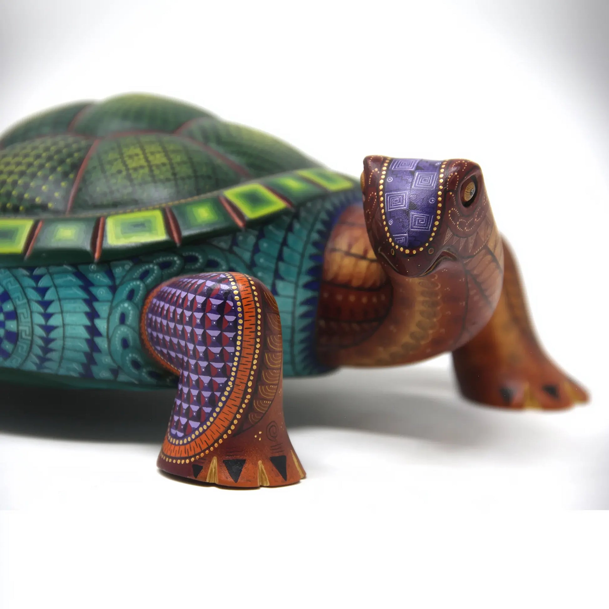 Handpainted turtle sculpture, authentic mexican turtle alebrije