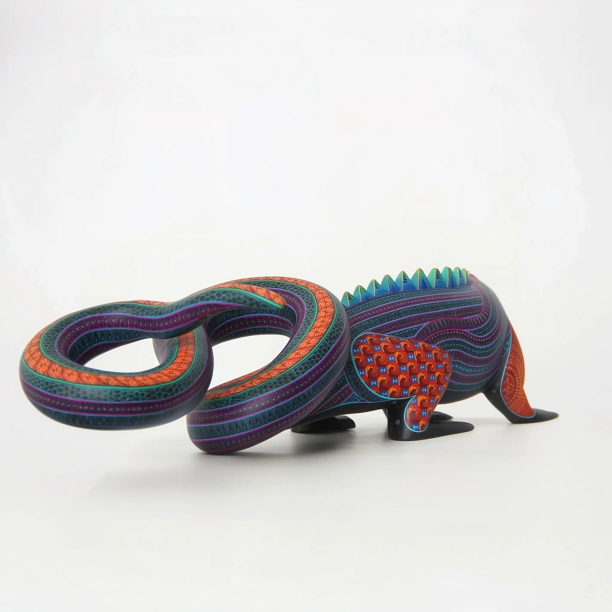 handpainted iguana alebrije, wooden iguana sculpture